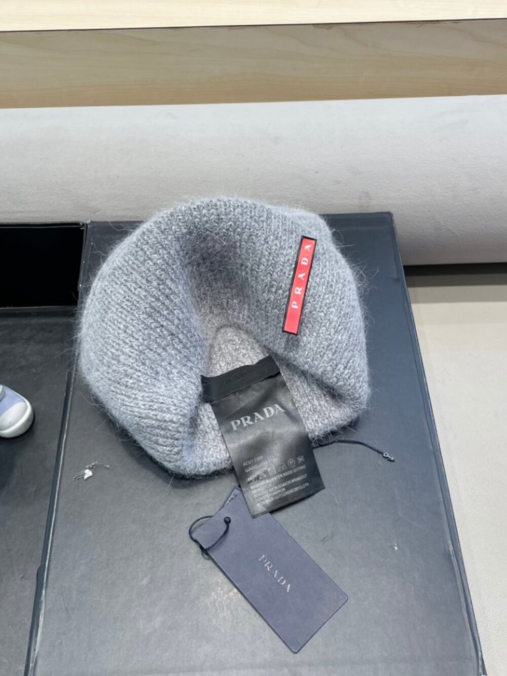 GoodPrada hat - Picture 8 of 8